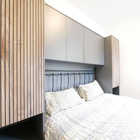 Newly Refurbished 2 Bed Apartment In Paddington Londra Exterior foto