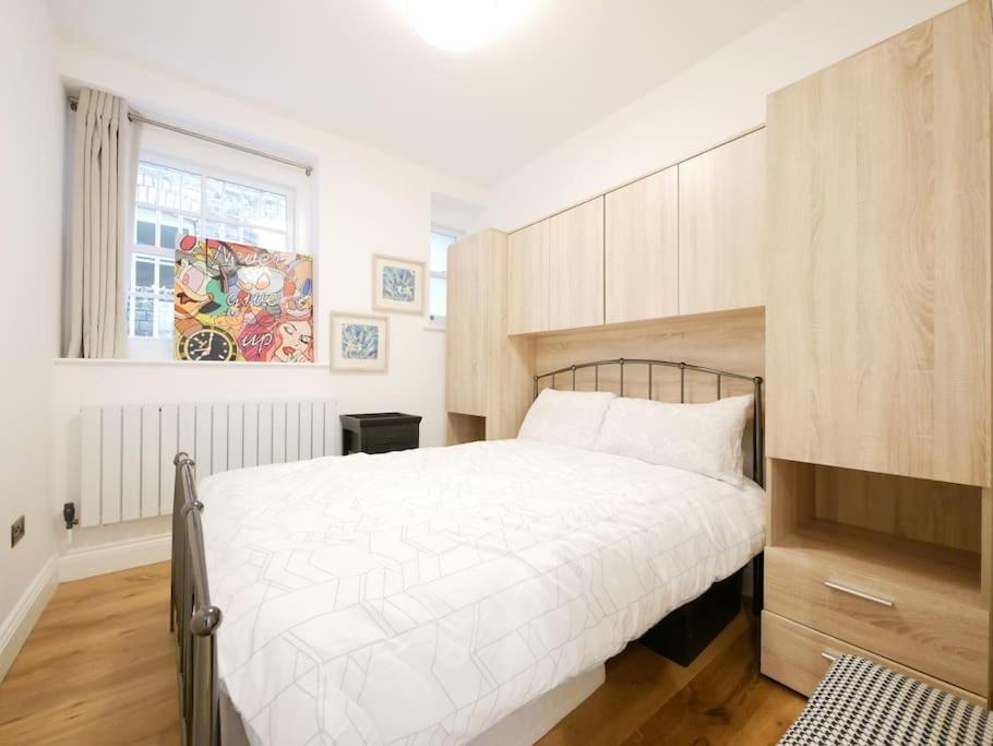 Newly Refurbished 2 Bed Apartment In Paddington Londra Exterior foto