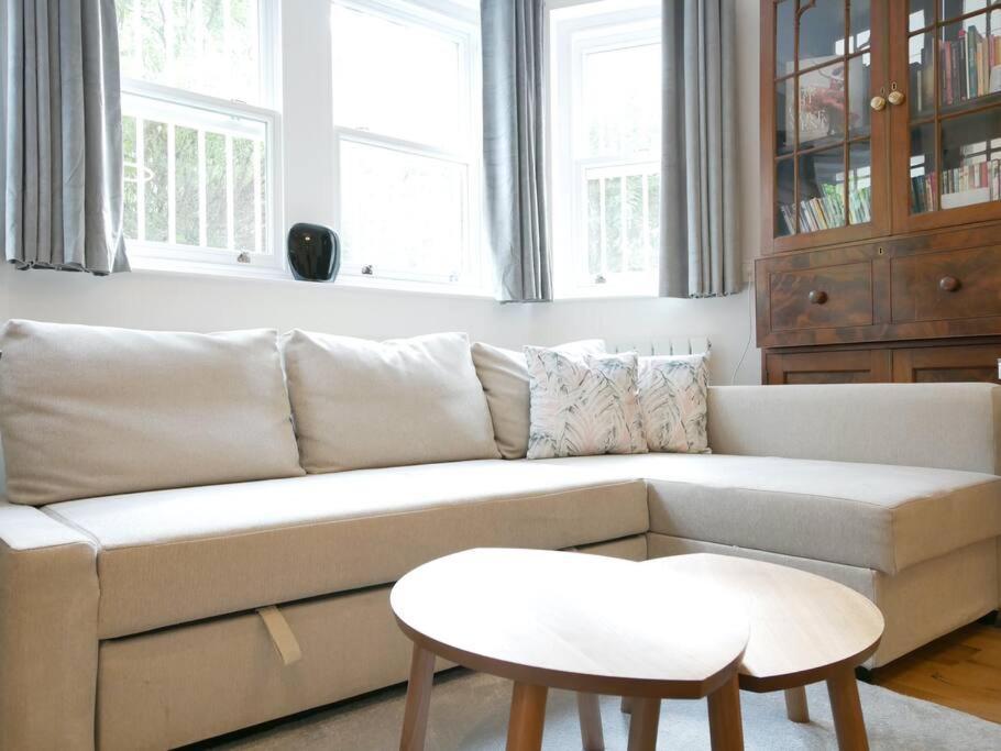 Newly Refurbished 2 Bed Apartment In Paddington Londra Exterior foto
